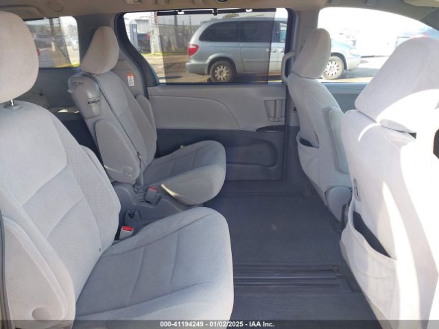 Photo 7 VIN: 5TDKK3DC5FS621071 - TOYOTA SIENNA 