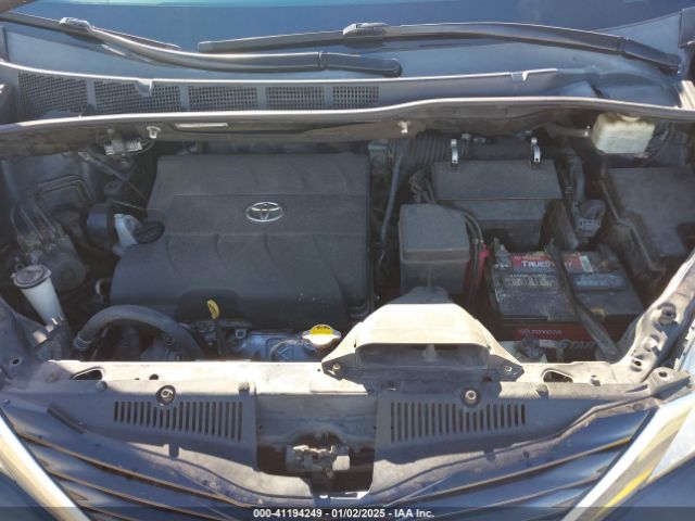 Photo 9 VIN: 5TDKK3DC5FS621071 - TOYOTA SIENNA 