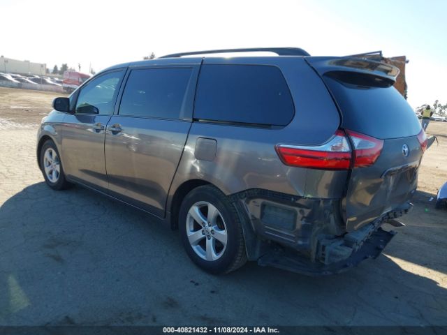 Photo 2 VIN: 5TDKK3DC5FS627503 - TOYOTA SIENNA 