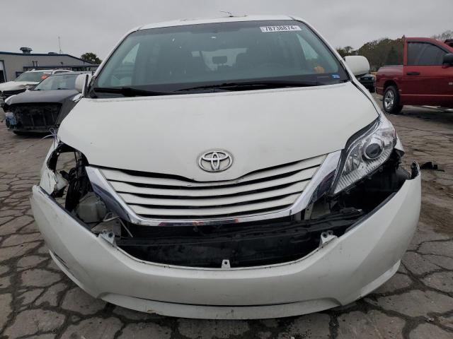 Photo 4 VIN: 5TDKK3DC5FS647881 - TOYOTA SIENNA LE 