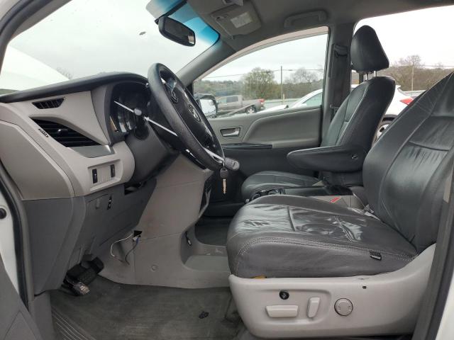 Photo 6 VIN: 5TDKK3DC5FS647881 - TOYOTA SIENNA LE 