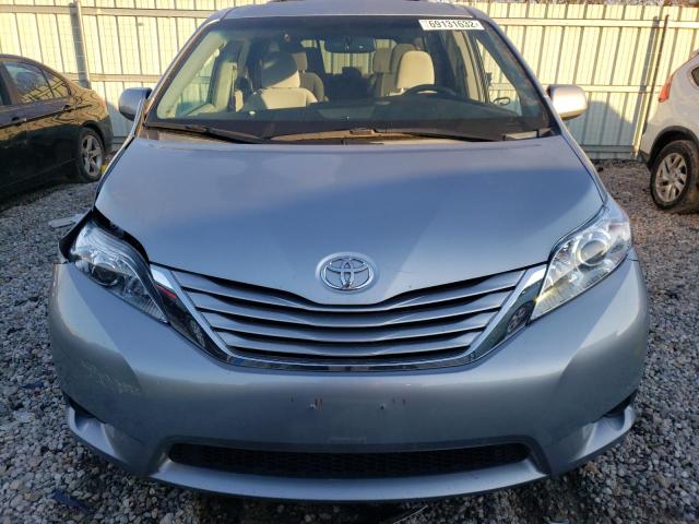 Photo 4 VIN: 5TDKK3DC5FS649095 - TOYOTA SIENNA LE 