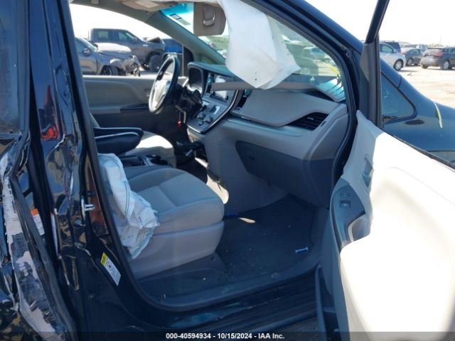 Photo 4 VIN: 5TDKK3DC5FS659674 - TOYOTA SIENNA 