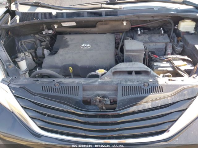 Photo 9 VIN: 5TDKK3DC5FS659674 - TOYOTA SIENNA 