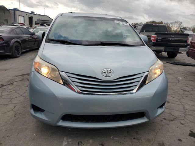 Photo 4 VIN: 5TDKK3DC5FS674949 - TOYOTA SIENNA LE 