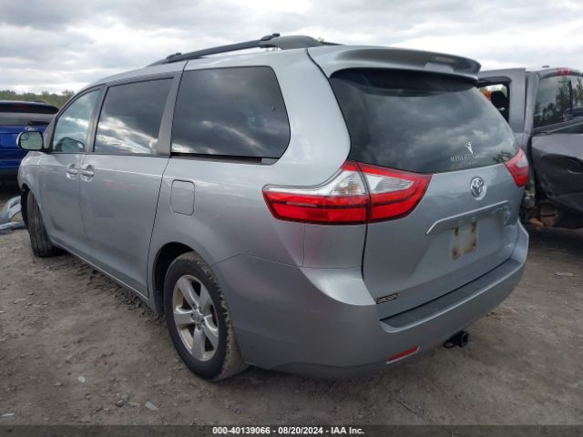 Photo 2 VIN: 5TDKK3DC5FS676295 - TOYOTA SIENNA 