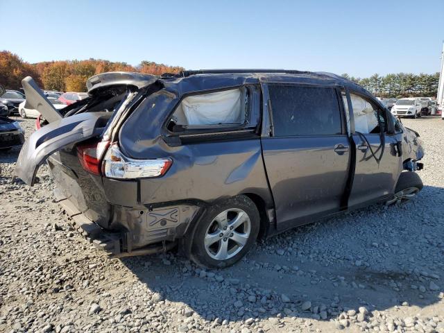 Photo 2 VIN: 5TDKK3DC5GS702122 - TOYOTA SIENNA LE 