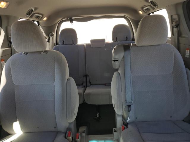 Photo 9 VIN: 5TDKK3DC5GS721009 - TOYOTA SIENNA LE 