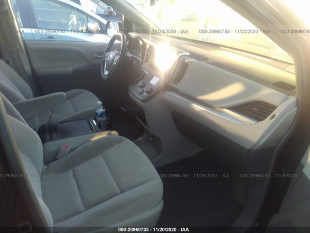 Photo 4 VIN: 5TDKK3DC5GS735783 - TOYOTA SIENNA 