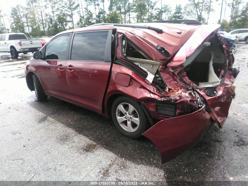 Photo 2 VIN: 5TDKK3DC5GS746248 - TOYOTA SIENNA 