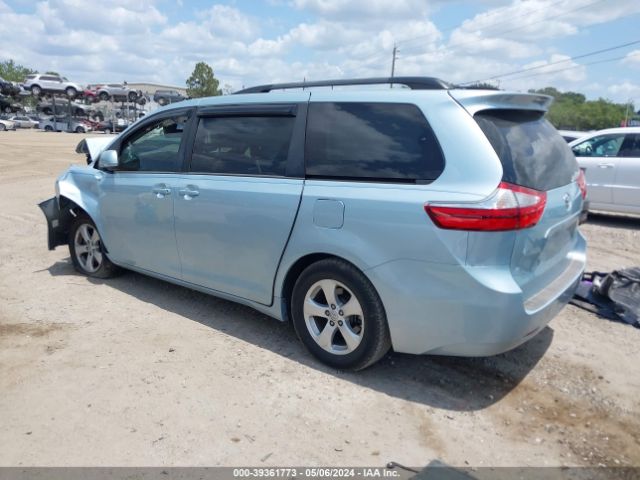 Photo 2 VIN: 5TDKK3DC5GS761445 - TOYOTA SIENNA 