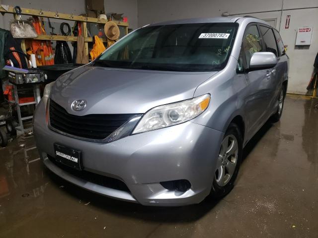 Photo 1 VIN: 5TDKK3DC6BS003705 - TOYOTA SIENNA LE 