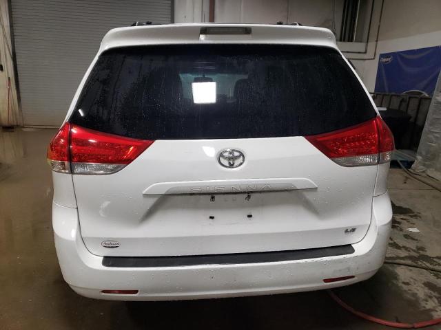 Photo 5 VIN: 5TDKK3DC6BS011397 - TOYOTA SIENNA LE 