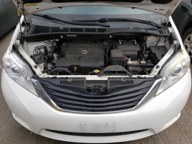 Photo 11 VIN: 5TDKK3DC6BS012341 - TOYOTA SIENNA LE 