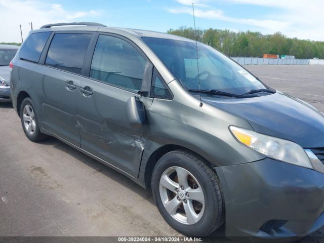 Photo 5 VIN: 5TDKK3DC6BS021475 - TOYOTA SIENNA 