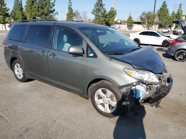 Photo 3 VIN: 5TDKK3DC6BS025865 - TOYOTA SIENNA LE 