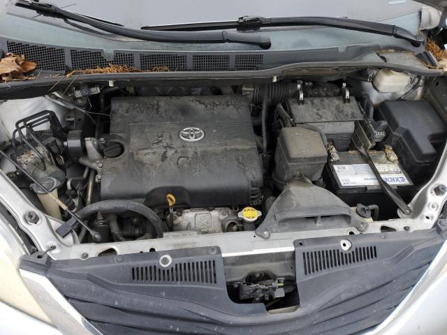 Photo 11 VIN: 5TDKK3DC6BS049471 - TOYOTA SIENNA LE 