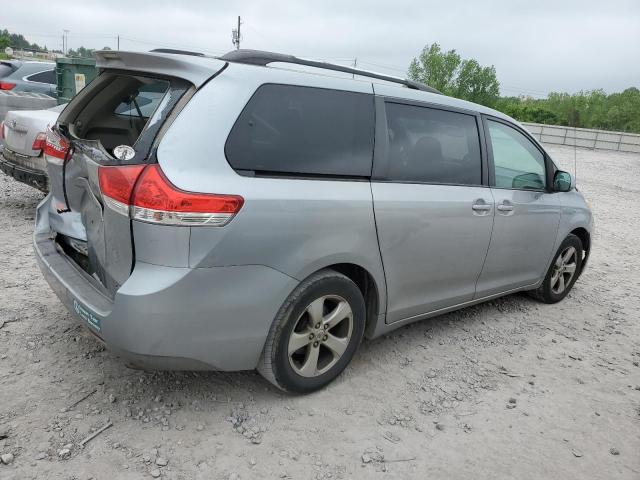 Photo 2 VIN: 5TDKK3DC6BS049471 - TOYOTA SIENNA LE 