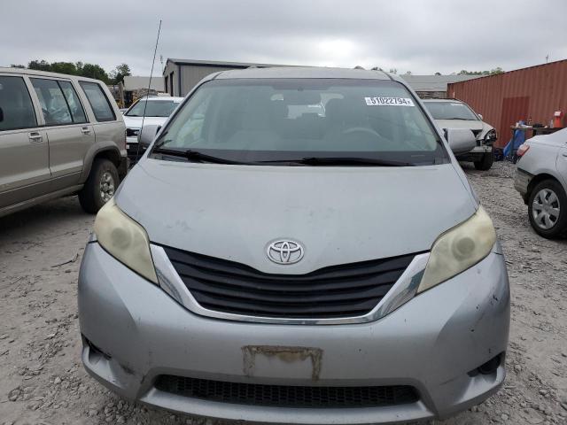 Photo 4 VIN: 5TDKK3DC6BS049471 - TOYOTA SIENNA LE 