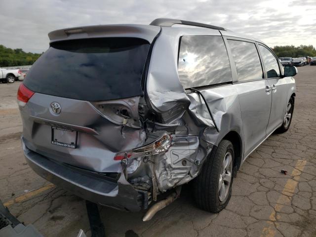 Photo 3 VIN: 5TDKK3DC6BS065542 - TOYOTA SIENNA LE 