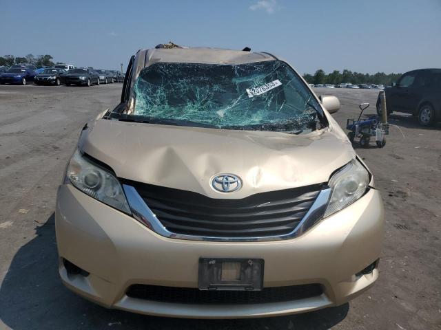 Photo 4 VIN: 5TDKK3DC6BS073396 - TOYOTA SIENNA LE 