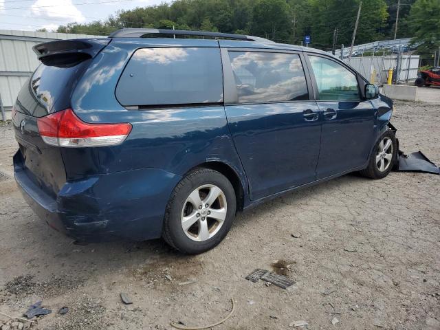 Photo 2 VIN: 5TDKK3DC6BS087590 - TOYOTA SIENNA LE 