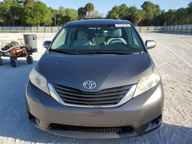 Photo 4 VIN: 5TDKK3DC6BS094183 - TOYOTA SIENNA 