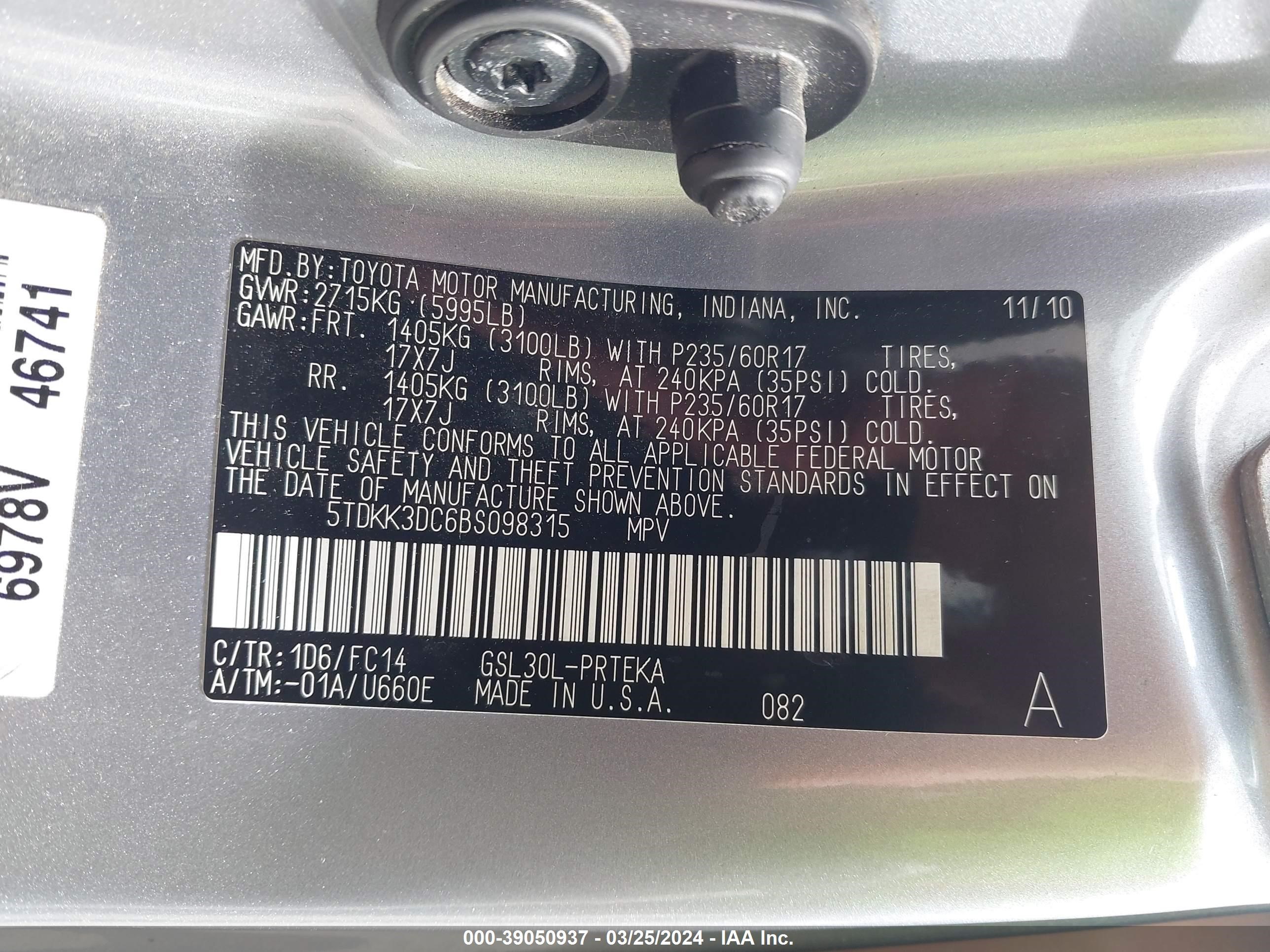 Photo 8 VIN: 5TDKK3DC6BS098315 - TOYOTA SIENNA 