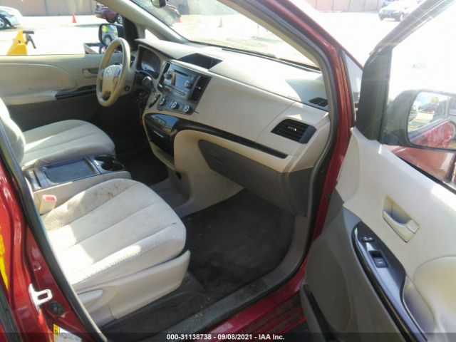 Photo 4 VIN: 5TDKK3DC6BS099450 - TOYOTA SIENNA 