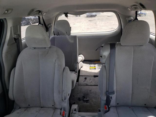 Photo 9 VIN: 5TDKK3DC6BS099528 - TOYOTA SIENNA LE 