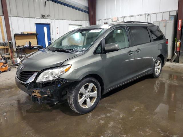 Photo 0 VIN: 5TDKK3DC6BS102475 - TOYOTA SIENNA LE 