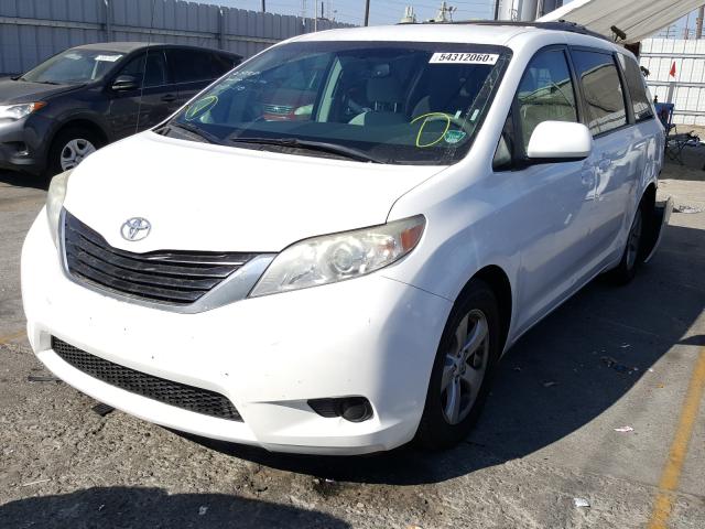 Photo 1 VIN: 5TDKK3DC6BS109121 - TOYOTA SIENNA LE 