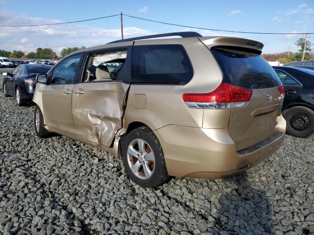 Photo 2 VIN: 5TDKK3DC6BS114979 - TOYOTA SIENNA LE 