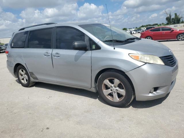 Photo 3 VIN: 5TDKK3DC6BS118580 - TOYOTA SIENNA LE 