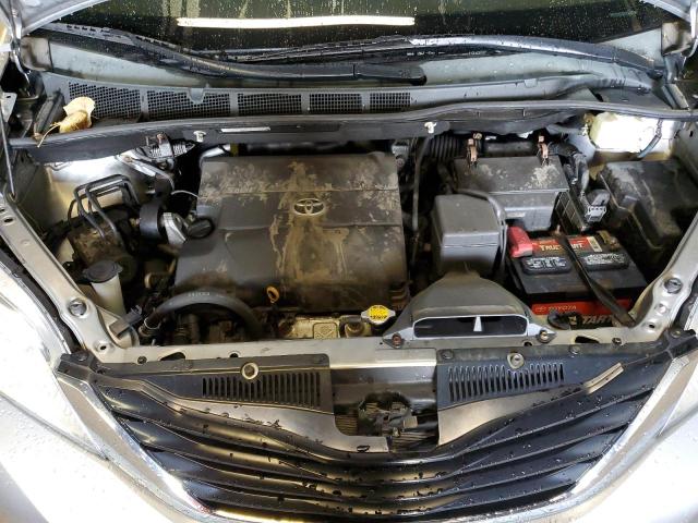 Photo 11 VIN: 5TDKK3DC6BS141244 - TOYOTA SIENNA LE 