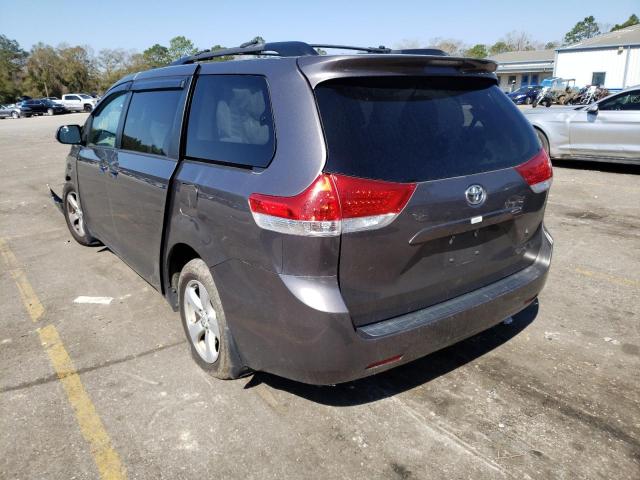 Photo 2 VIN: 5TDKK3DC6BS172607 - TOYOTA SIENNA LE 