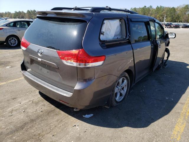 Photo 3 VIN: 5TDKK3DC6BS172607 - TOYOTA SIENNA LE 