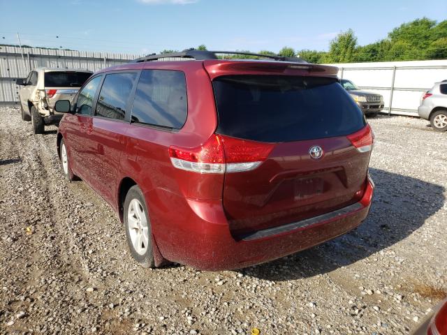 Photo 2 VIN: 5TDKK3DC6BS172994 - TOYOTA SIENNA LE 