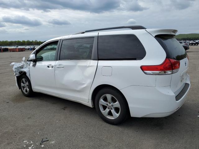 Photo 1 VIN: 5TDKK3DC6BS174714 - TOYOTA SIENNA LE 