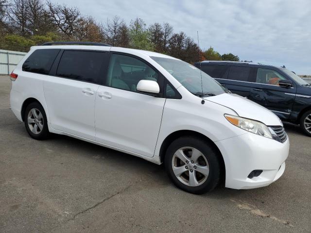 Photo 3 VIN: 5TDKK3DC6BS174714 - TOYOTA SIENNA LE 