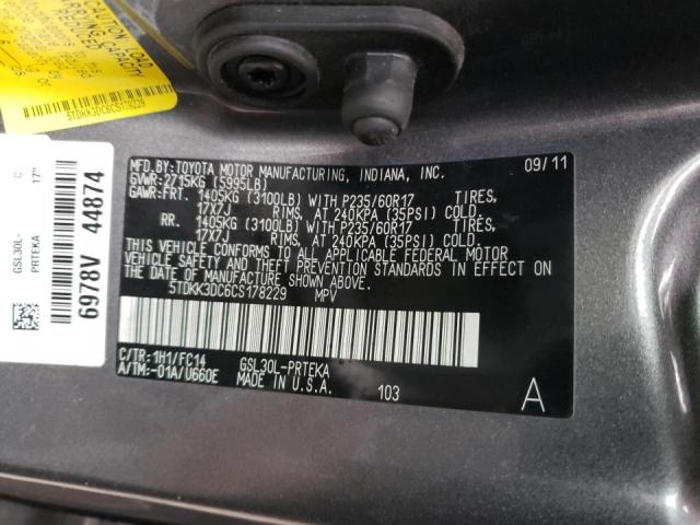 Photo 12 VIN: 5TDKK3DC6CS178229 - TOYOTA SIENNA LE 