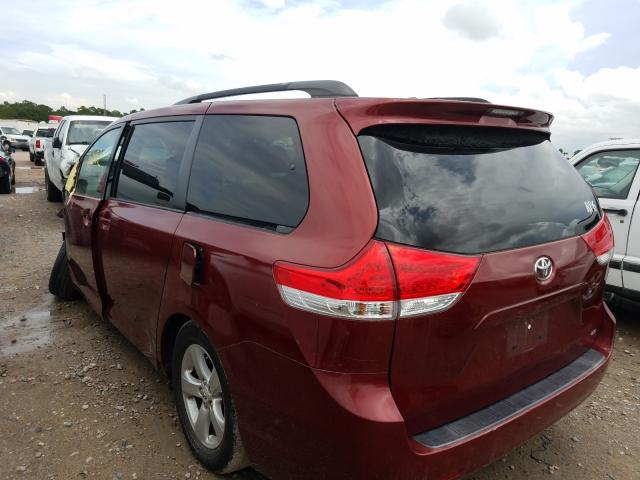 Photo 2 VIN: 5TDKK3DC6CS202688 - TOYOTA SIENNA LE 