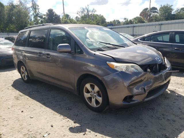 Photo 3 VIN: 5TDKK3DC6CS213335 - TOYOTA SIENNA LE 