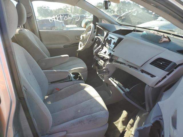 Photo 4 VIN: 5TDKK3DC6CS239725 - TOYOTA SIENNA LE 