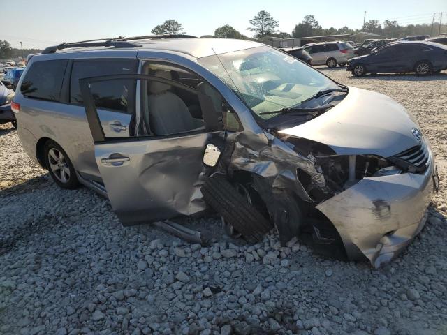 Photo 8 VIN: 5TDKK3DC6CS239725 - TOYOTA SIENNA LE 