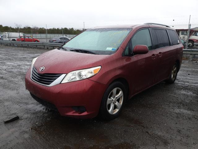 Photo 1 VIN: 5TDKK3DC6CS246495 - TOYOTA SIENNA LE 