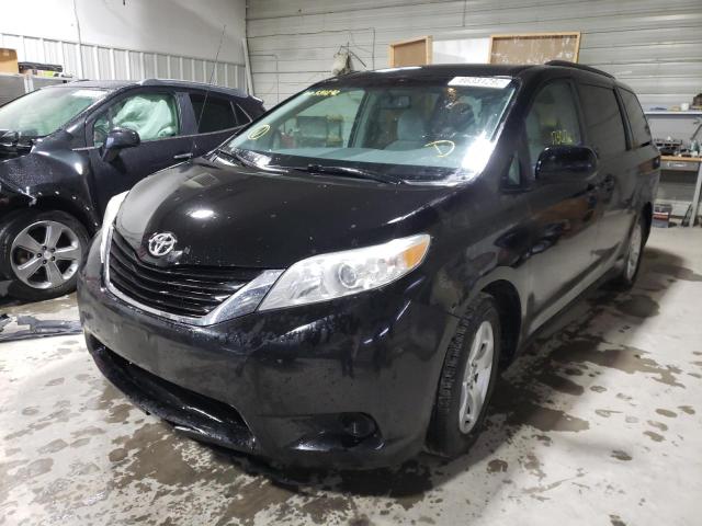 Photo 1 VIN: 5TDKK3DC6CS265872 - TOYOTA SIENNA LE 