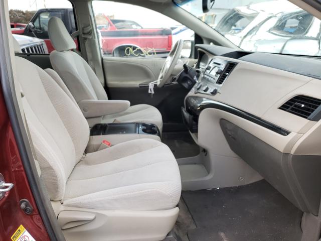 Photo 4 VIN: 5TDKK3DC6CS267038 - TOYOTA SIENNA LE 