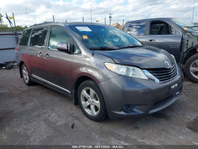 Photo 0 VIN: 5TDKK3DC6CS277410 - TOYOTA SIENNA 