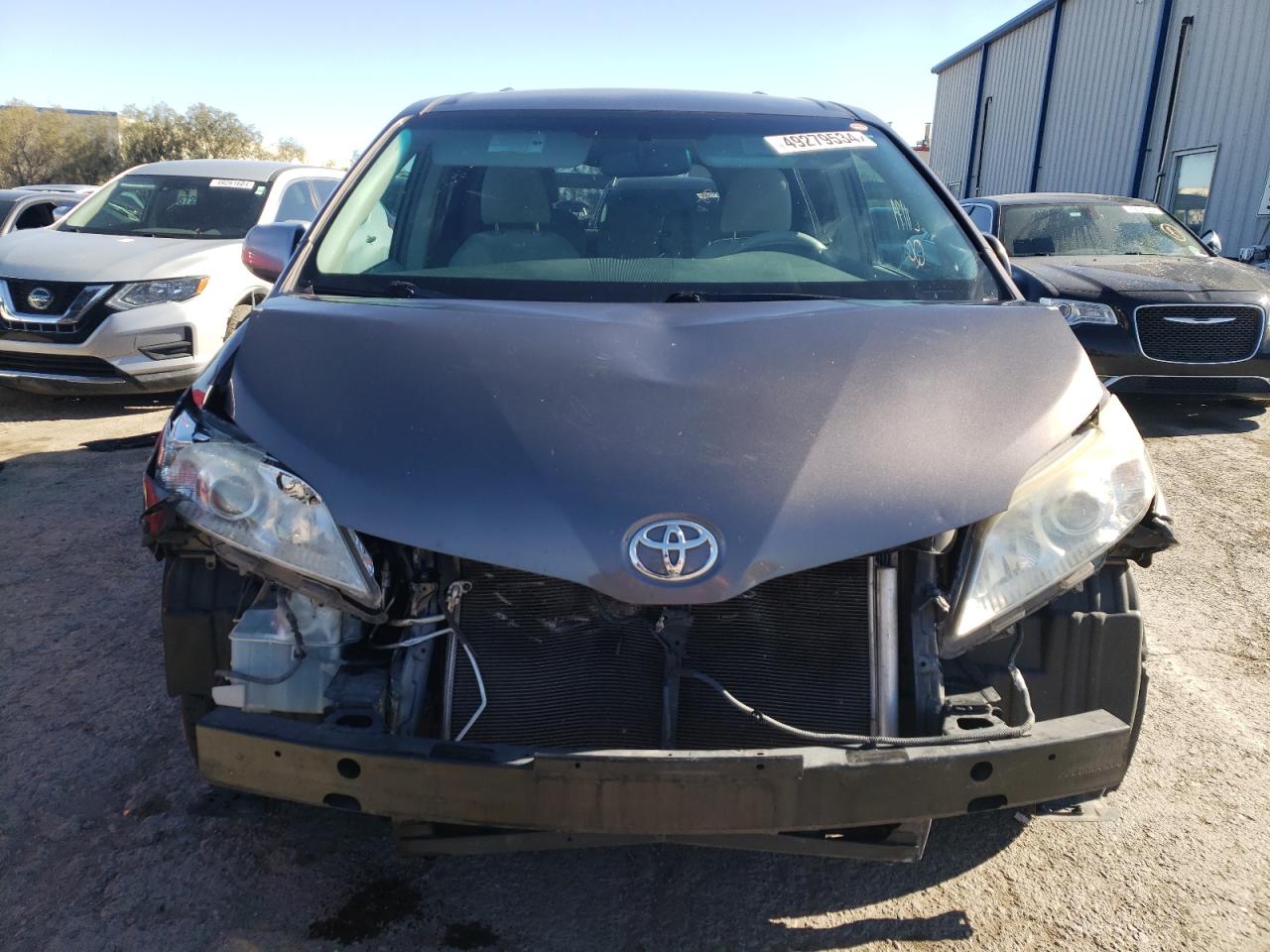 Photo 4 VIN: 5TDKK3DC6DS296461 - TOYOTA SIENNA 